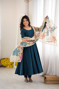 Safira Elegant Embroidered Ethnic Wear Set