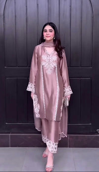 Aarna Luxe Designer Suit Set