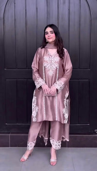 Aarna Luxe Designer Suit Set