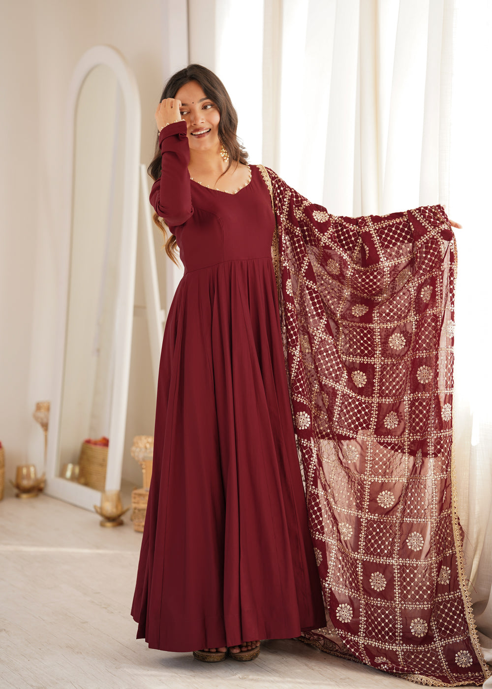 Mishika Elegant Embroidered Ethnic Wear Set