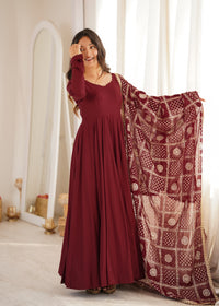 Mishika Elegant Embroidered Ethnic Wear Set