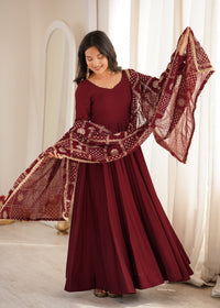Mishika Elegant Embroidered Ethnic Wear Set