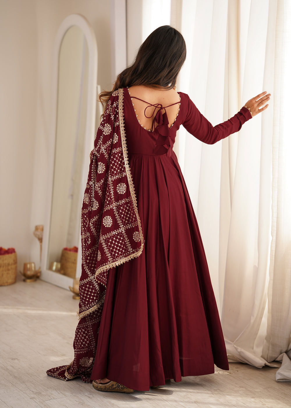 Mishika Elegant Embroidered Ethnic Wear Set