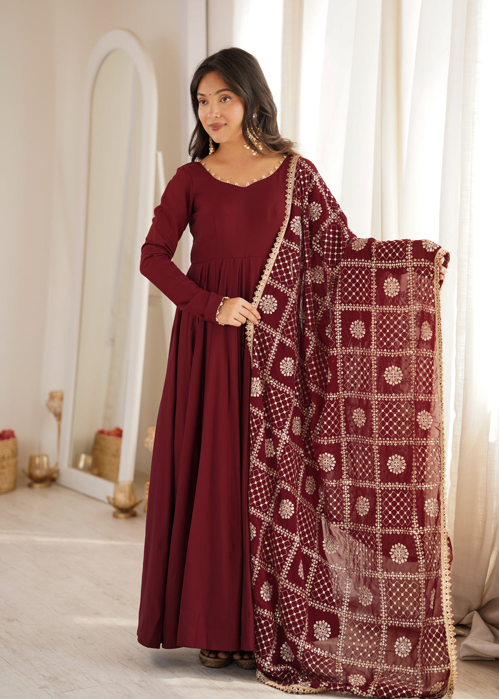 Mishika Elegant Embroidered Ethnic Wear Set