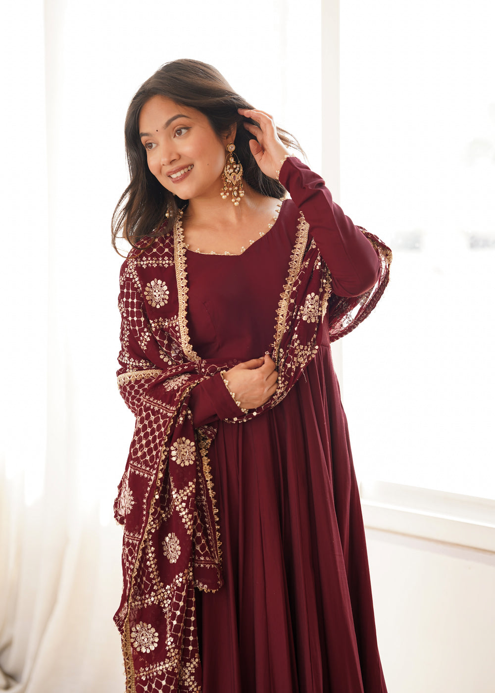 Mishika Elegant Embroidered Ethnic Wear Set