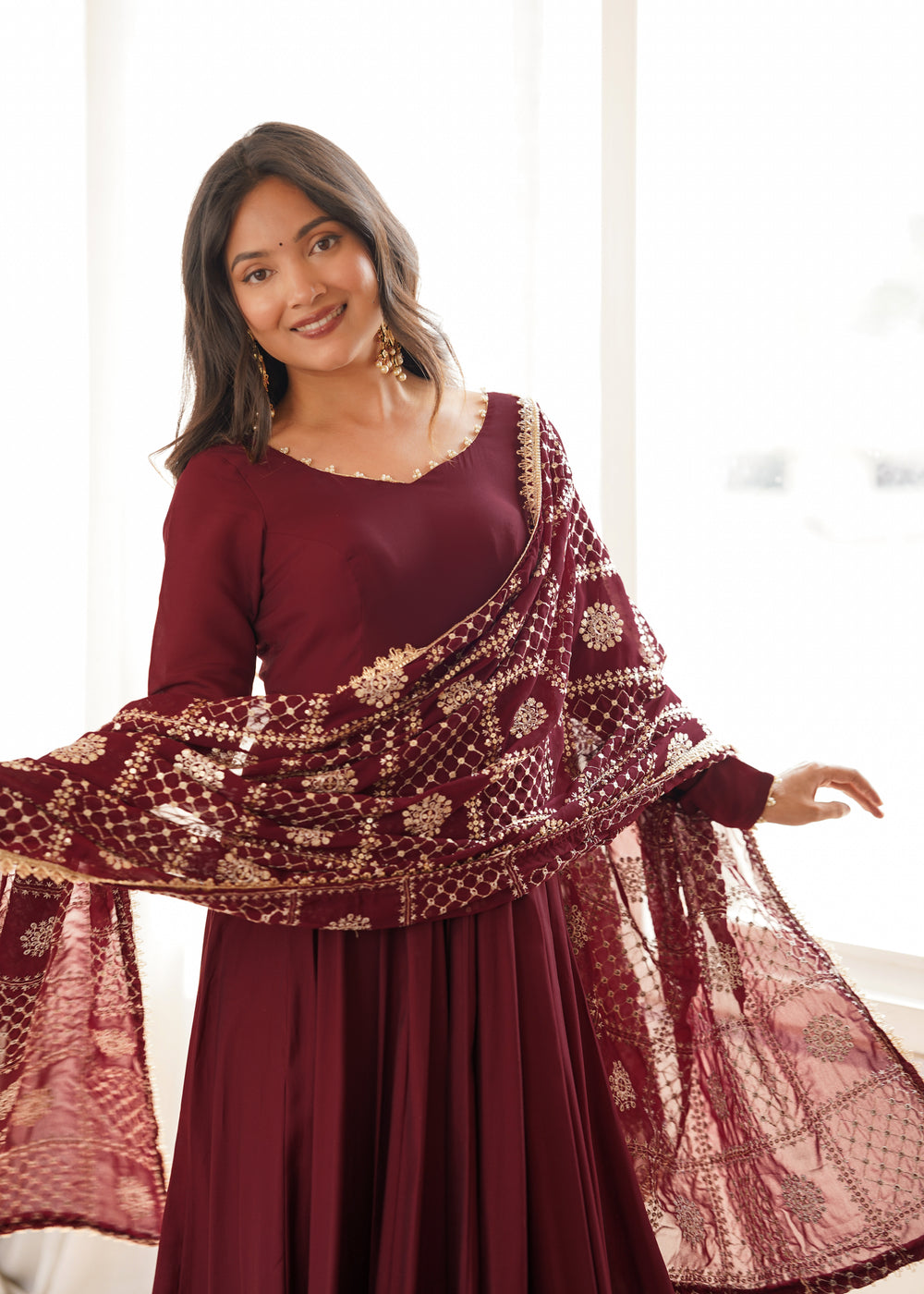 Mishika Elegant Embroidered Ethnic Wear Set