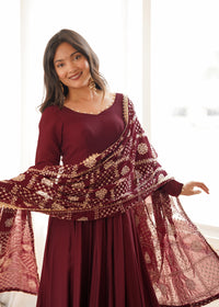 Mishika Elegant Embroidered Ethnic Wear Set