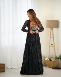 Aarzoo Luxe Traditional five Leyar Anarkali Suit Set