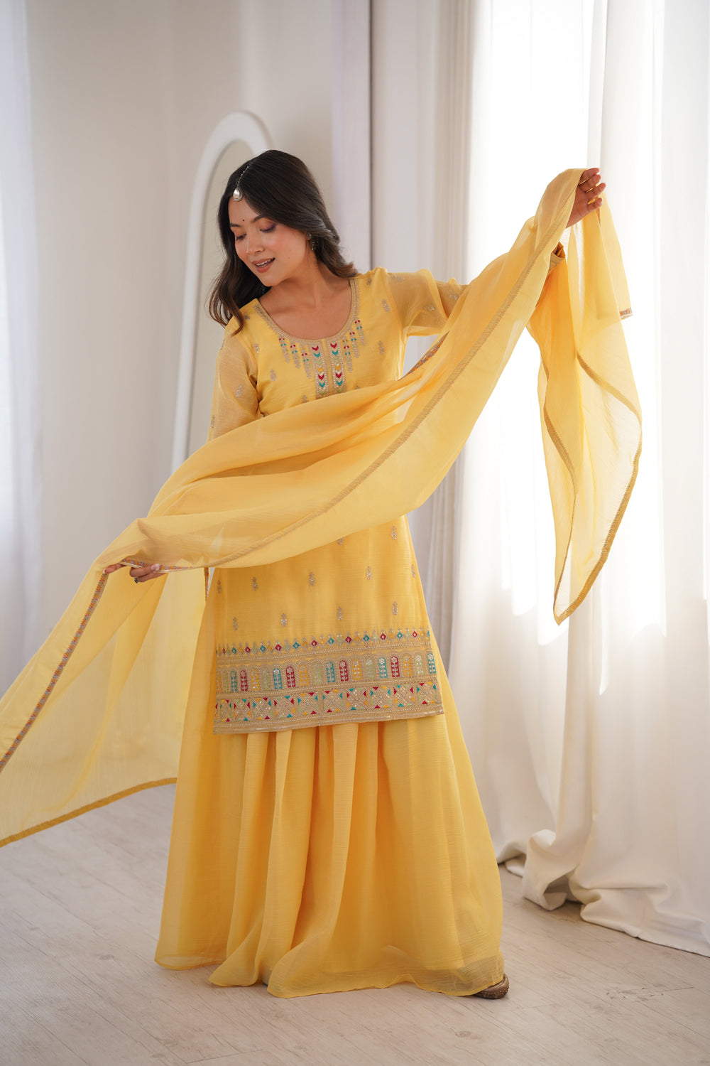 Vaanya Premium Traditional Anarkali Suit Set