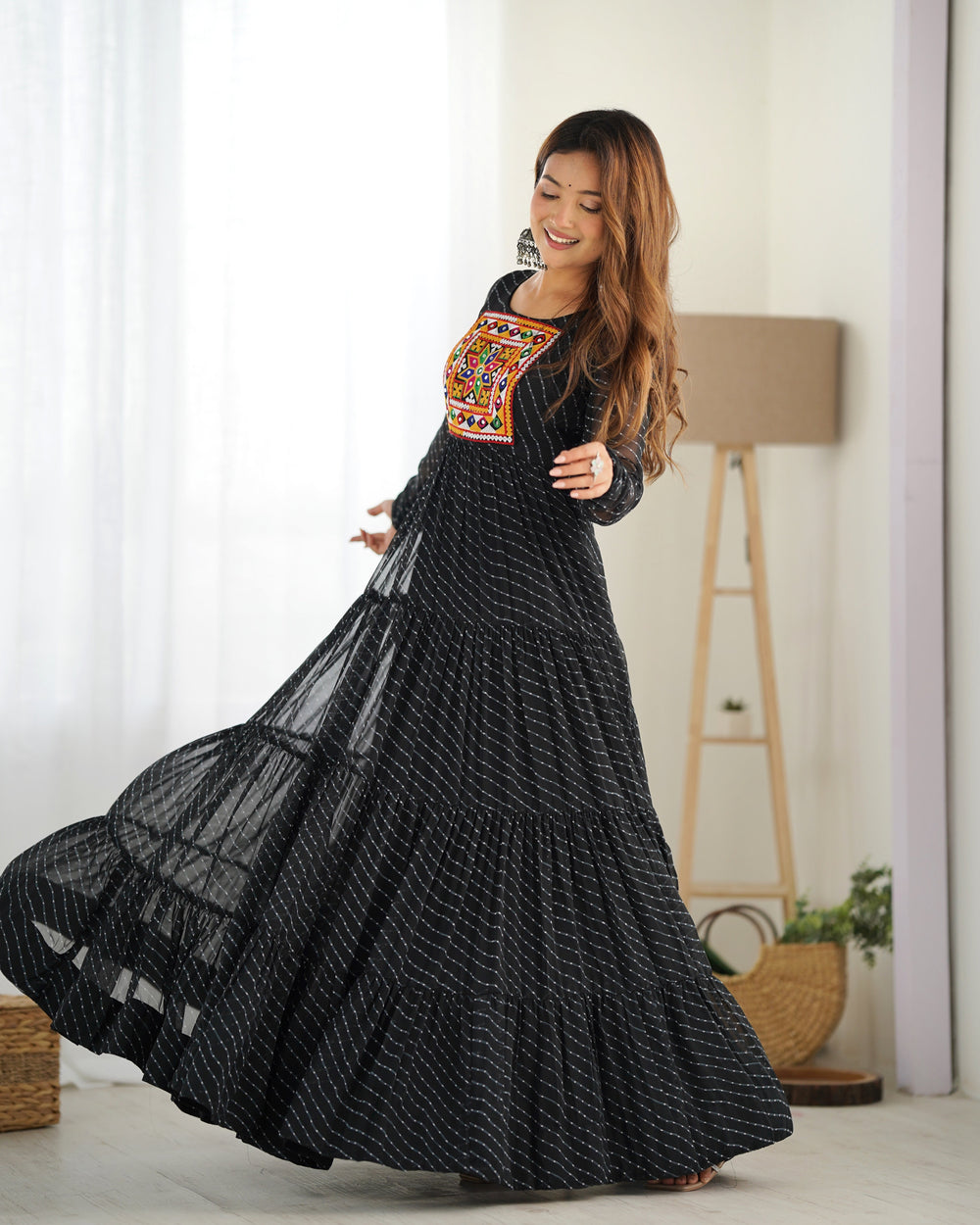 Aarzoo Luxe Traditional five Leyar Anarkali Suit Set