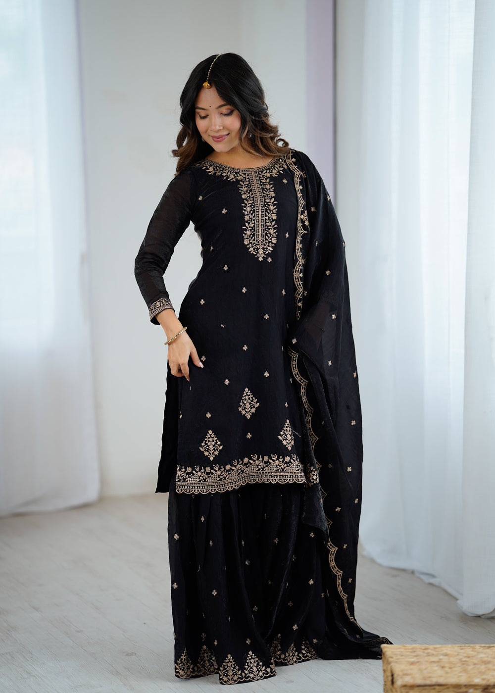 Zunaira Royal Grace Anarkali Suit Set Collection