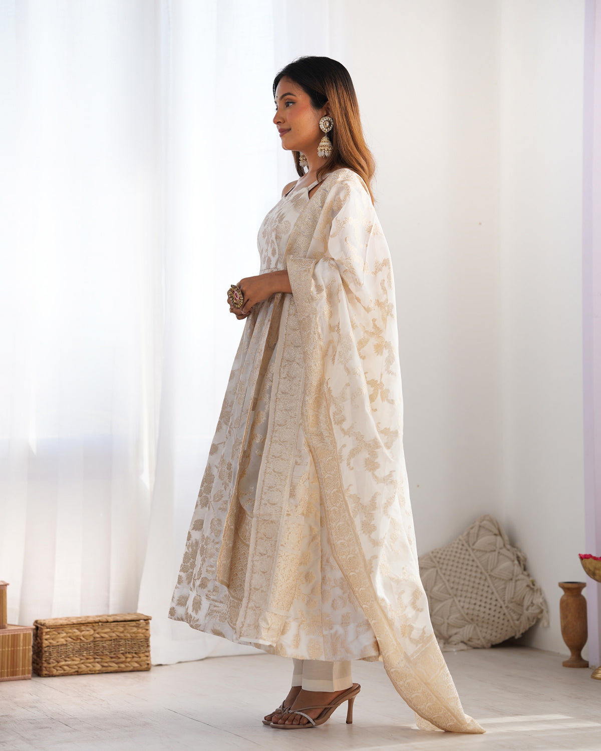 Oviya Premium Celebration Anarkali Collection
