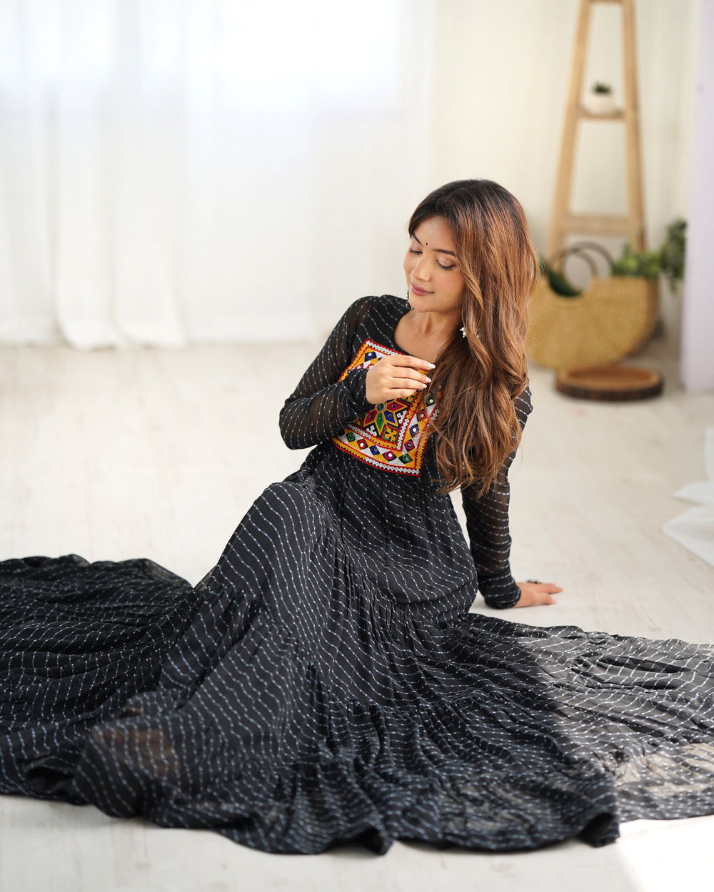 Aarzoo Luxe Traditional five Leyar Anarkali Suit Set