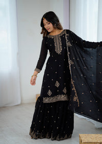 Zunaira Royal Grace Anarkali Suit Set Collection