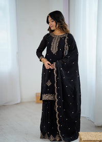 Zunaira Royal Grace Anarkali Suit Set Collection