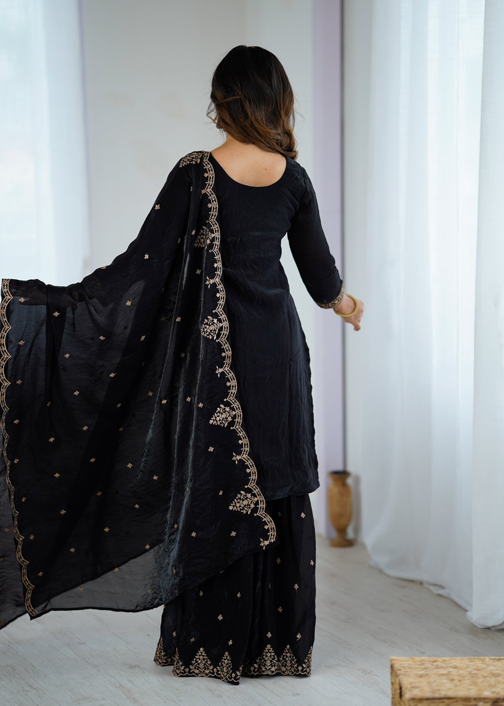 Zunaira Royal Grace Anarkali Suit Set Collection