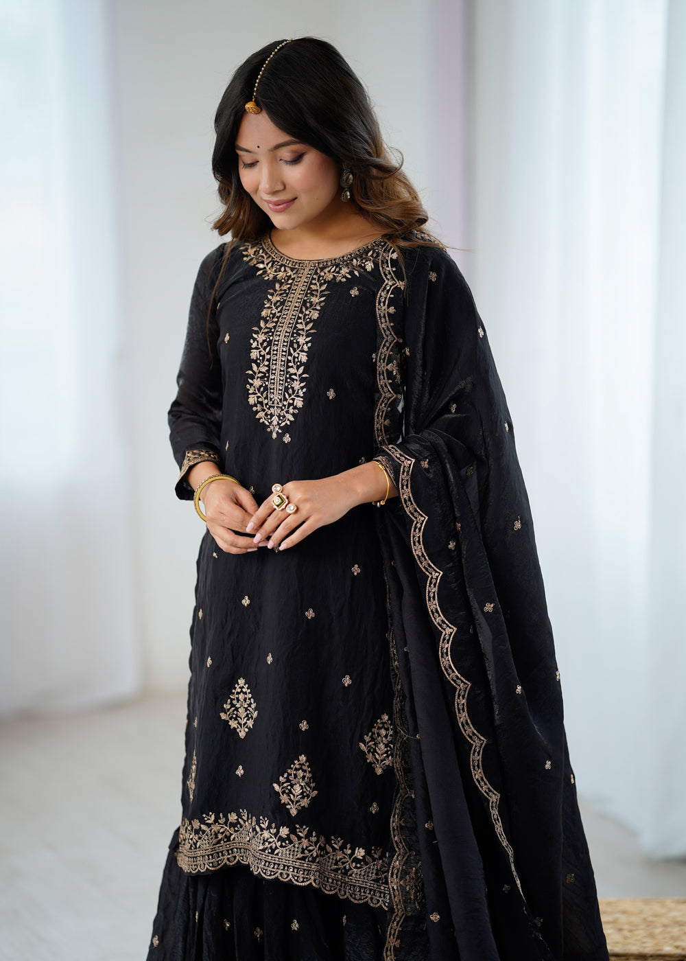 Zunaira Royal Grace Anarkali Suit Set Collection