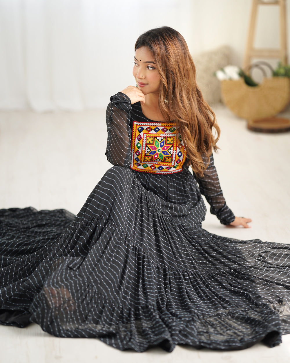 Aarzoo Luxe Traditional five Leyar Anarkali Suit Set